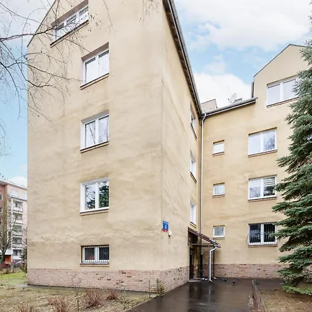 Vintage Apartment Sengera Cichego With 3 Bedrooms By Noclegi Renters Warsaw Exterior photo