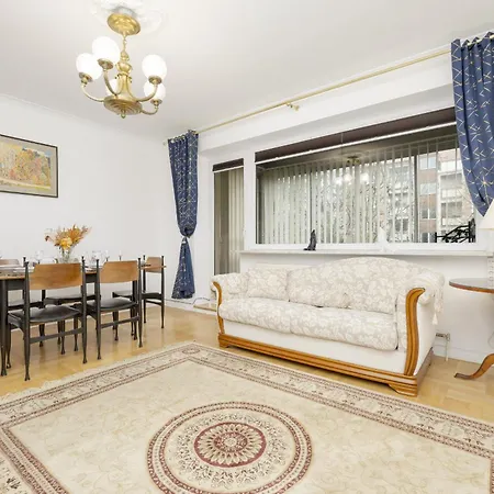 Vintage Apartment Sengera Cichego With 3 Bedrooms By Noclegi Renters Warsaw Exterior photo