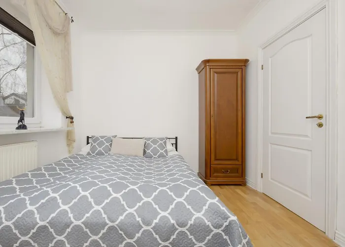 Vintage Apartment Sengera Cichego With 3 Bedrooms By Noclegi Renters