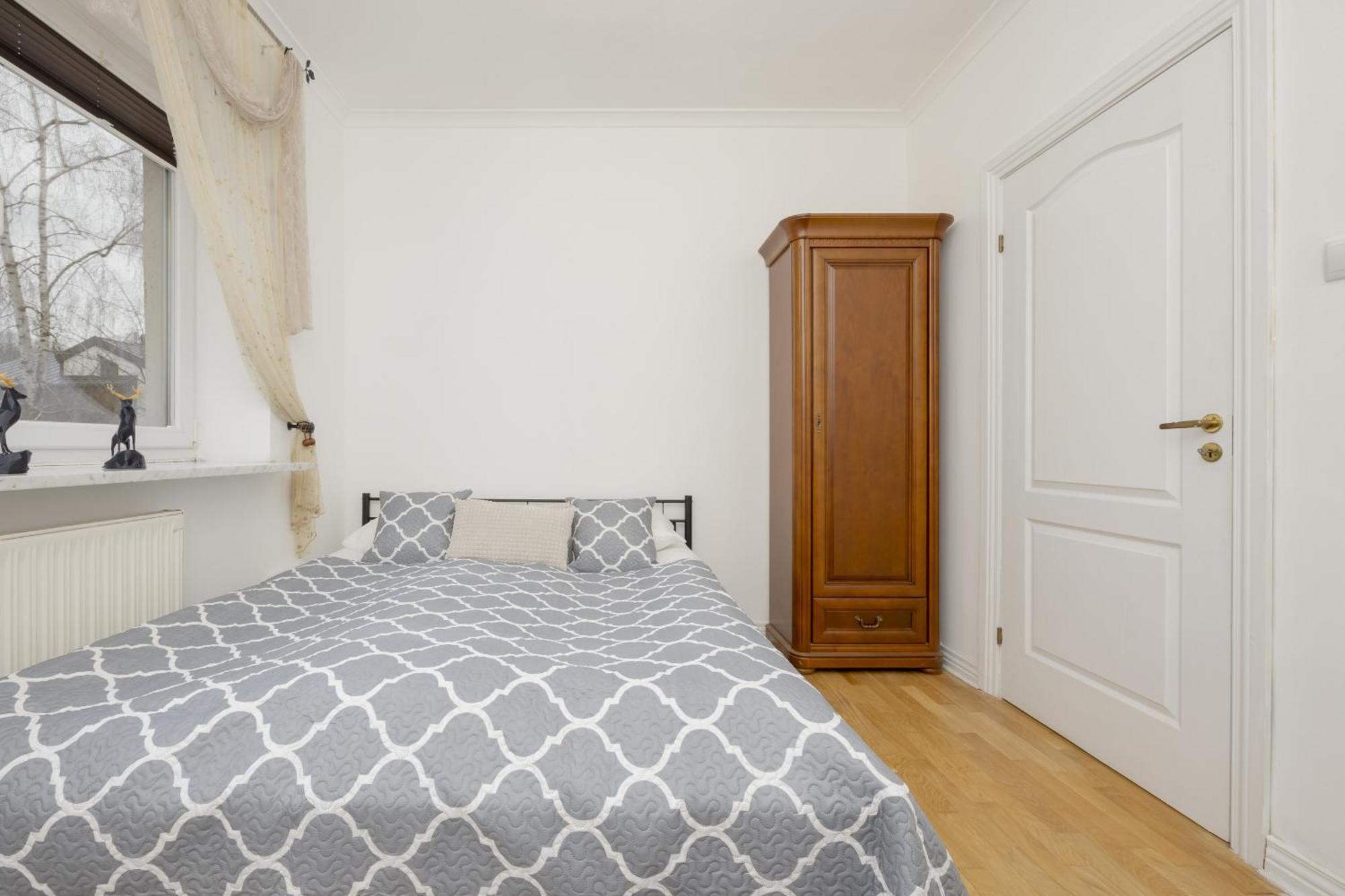Vintage Sengera Cichego With 3 Bedrooms By Renters Warsaw