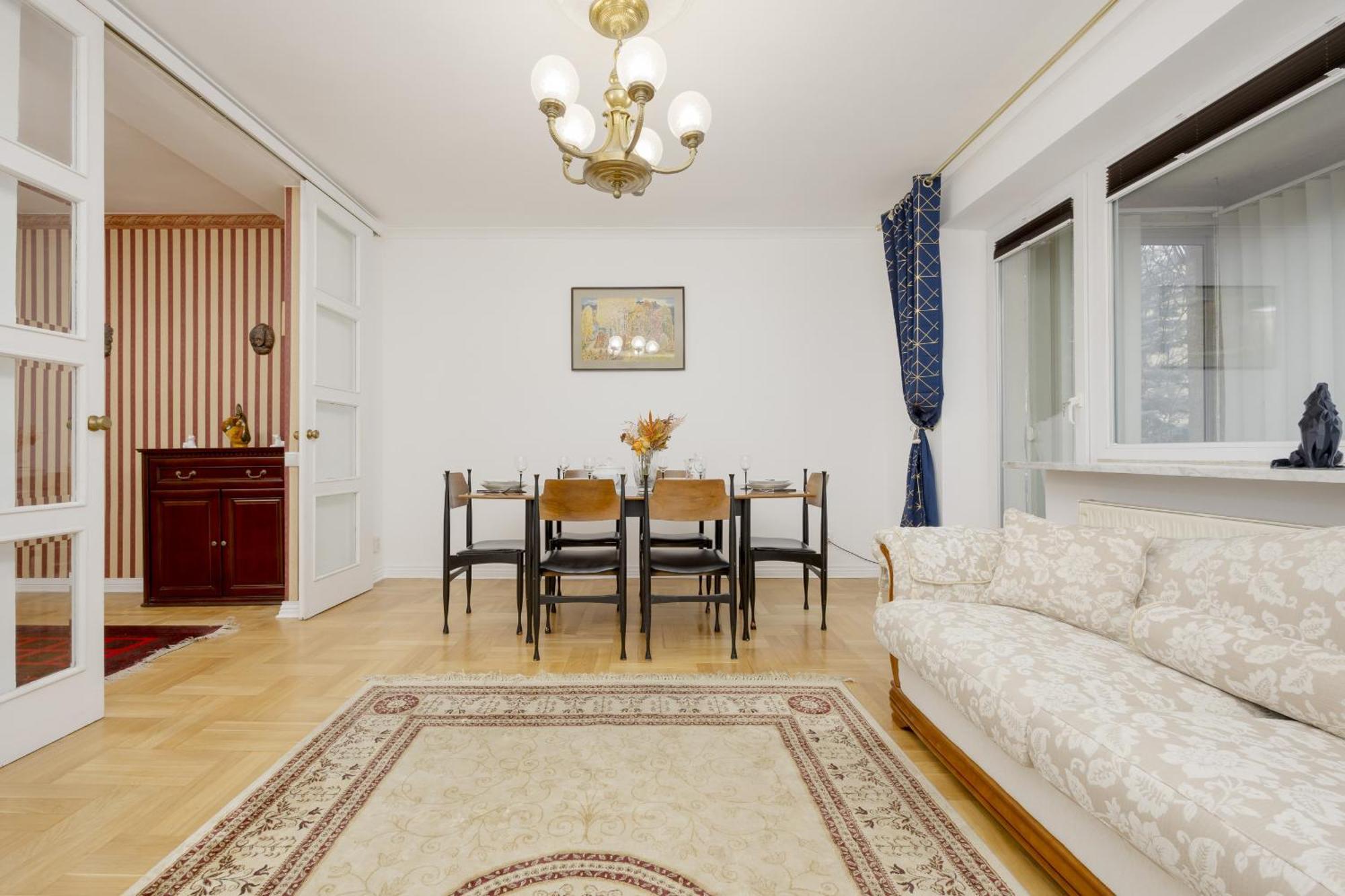 Vintage Sengera Cichego With 3 Bedrooms By Renters Apartment Warsaw