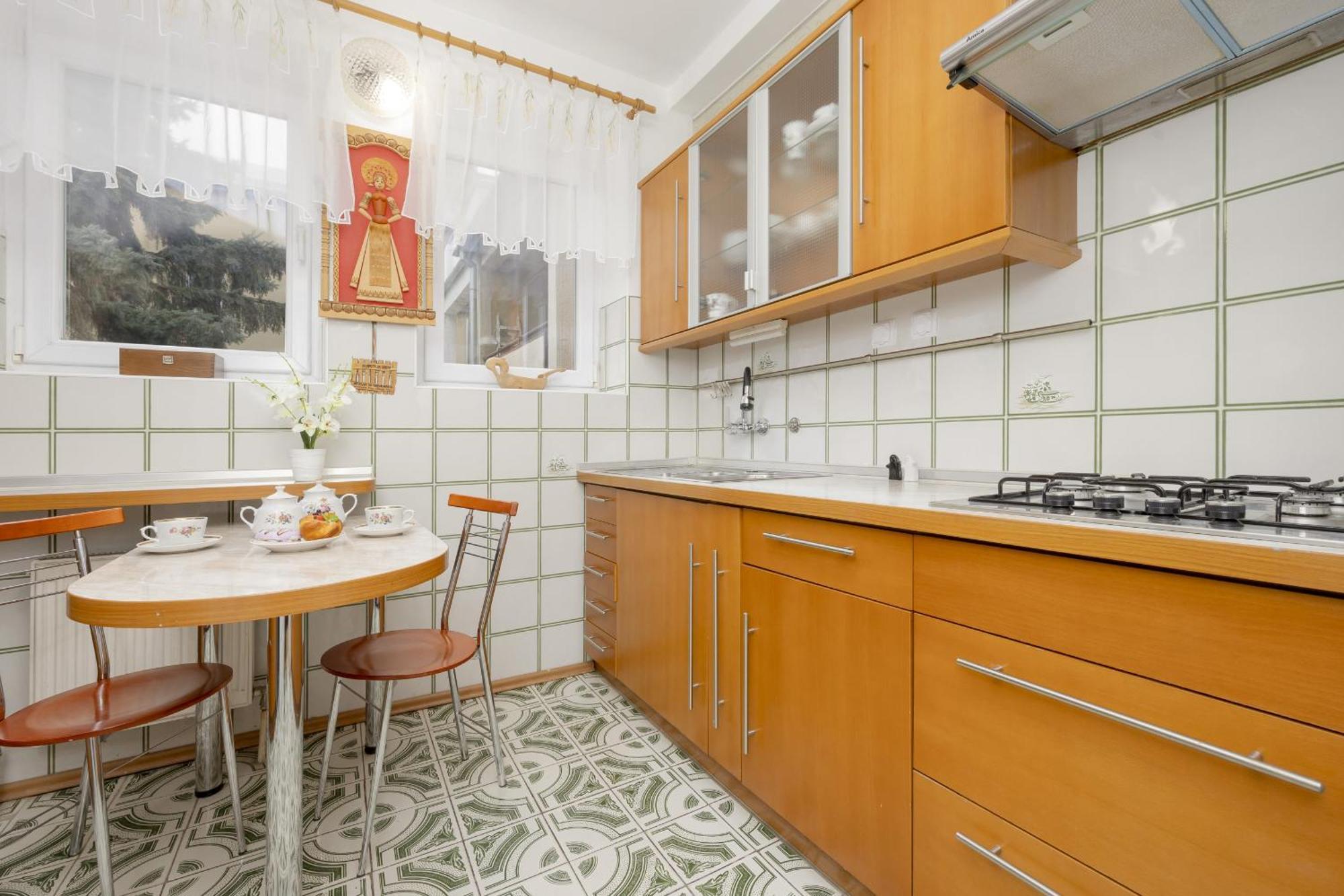 Apartment Vintage Sengera Cichego With 3 Bedrooms By Renters
